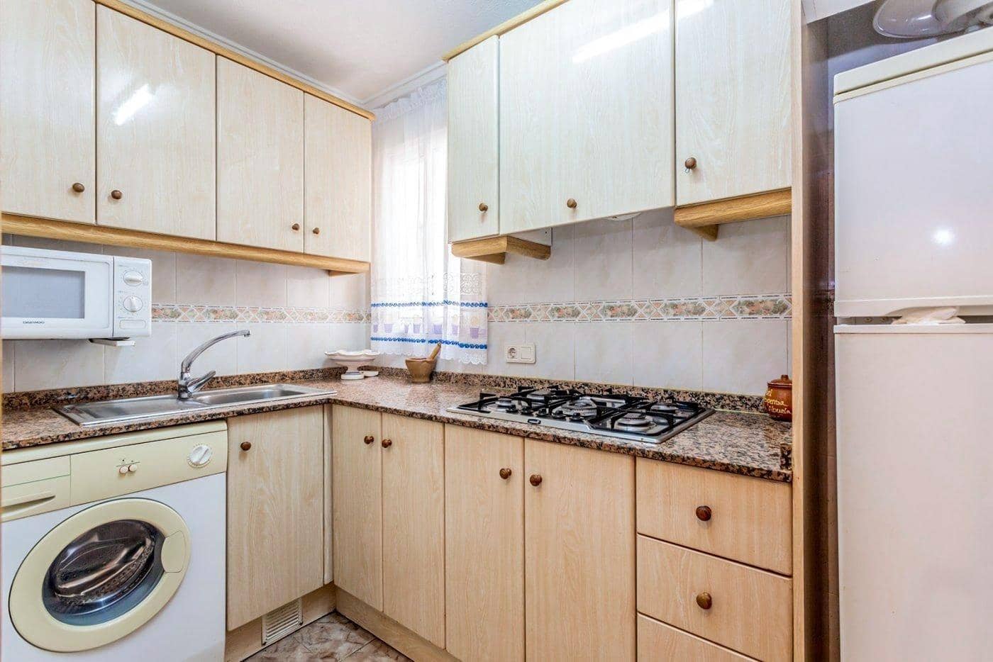 2 Zimmer Apartment zu verkaufen in Torrevieja - 127.000 € (Ref: 9659466)