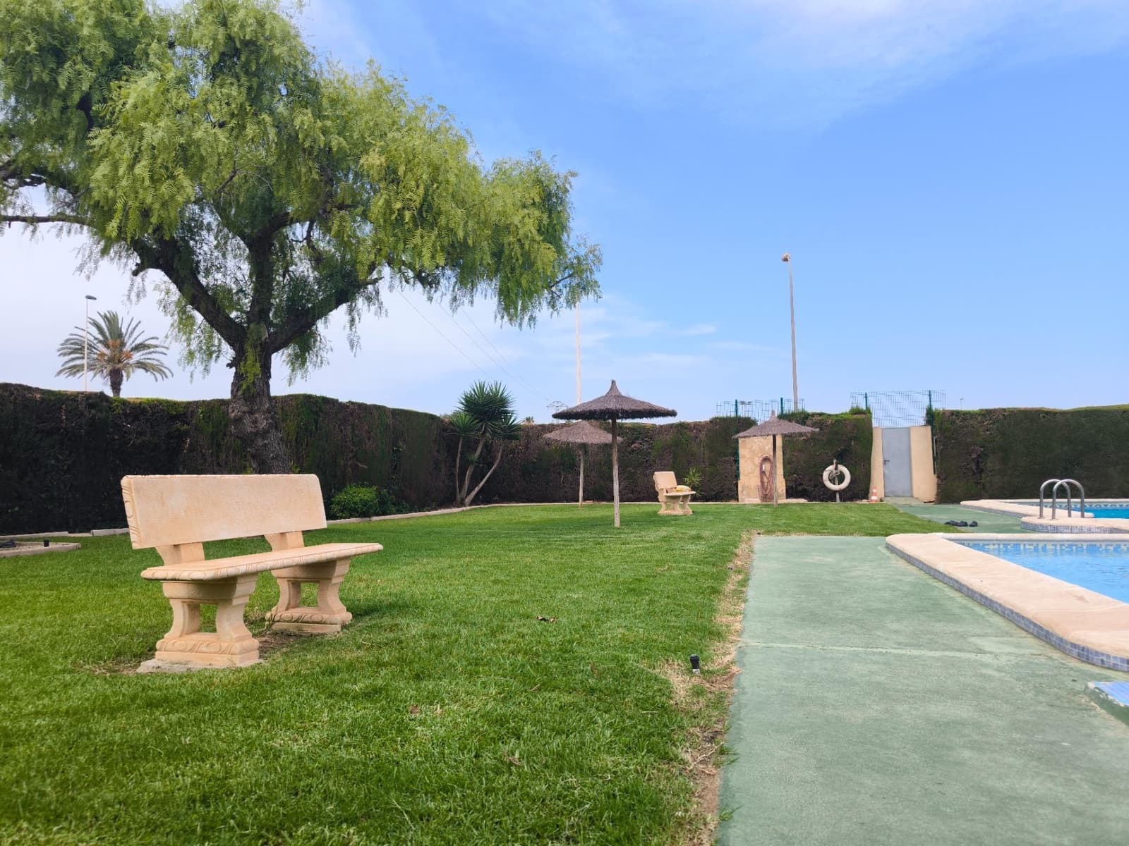 2 makuuhuone Bungalow myytävänä paikassa Torrevieja mukana uima-altaan - 124 990 € (Ref: 9659467)