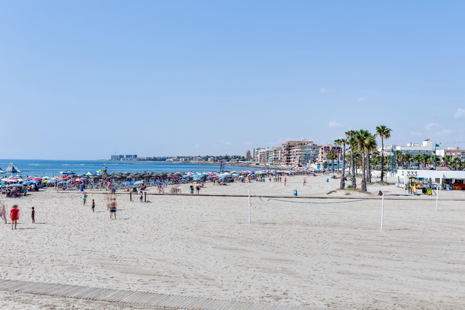 2 makuuhuone Huoneisto myytävänä paikassa Torrevieja mukana uima-altaan - 129 900 € (Ref: 9686470)