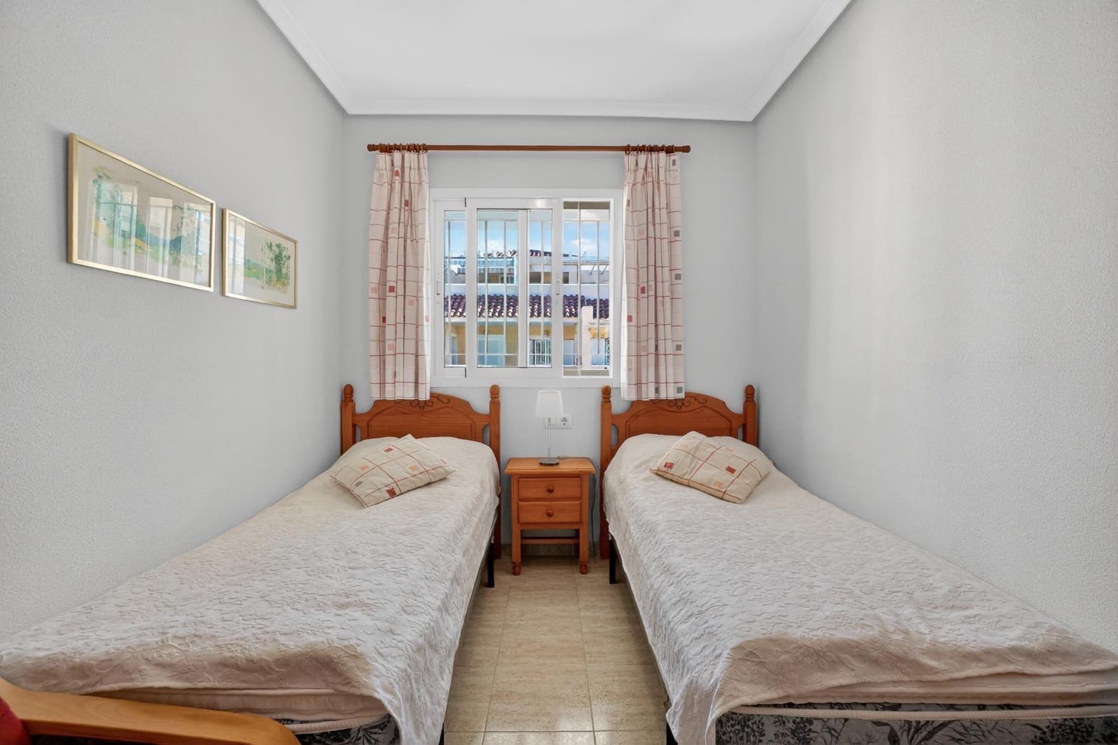 2 soverom Penthouse til salgs i Orihuela Costa med svømmebasseng - € 215 000 (Ref: 9701657)