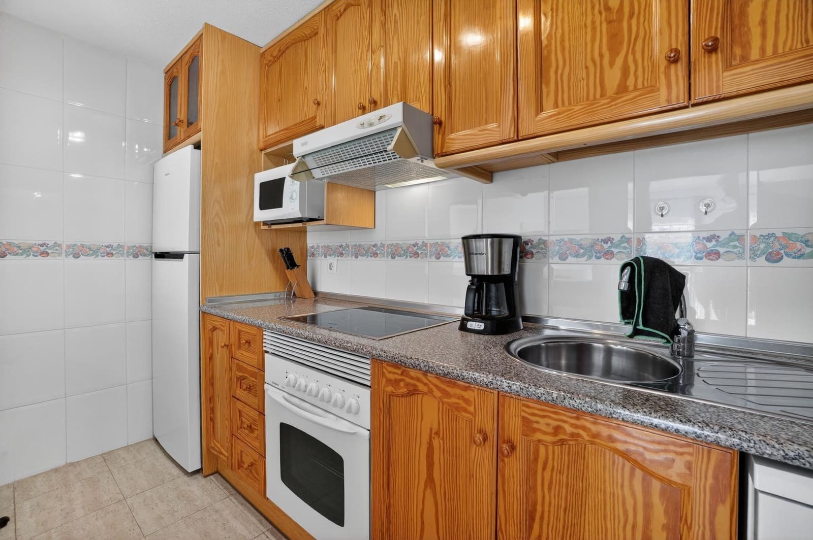 2 soverom Penthouse til salgs i Orihuela Costa med svømmebasseng - € 215 000 (Ref: 9701657)