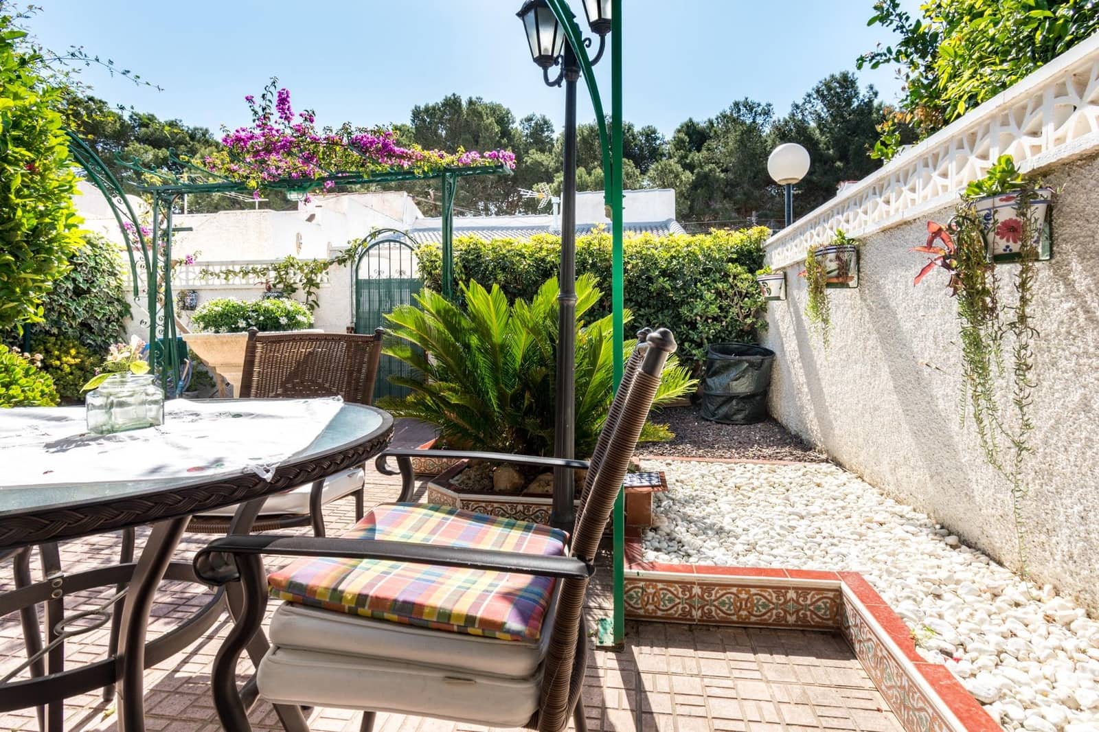 2 bedroom Bungalow for sale in El Limonar with pool - € 149,900 (Ref: 9726660)