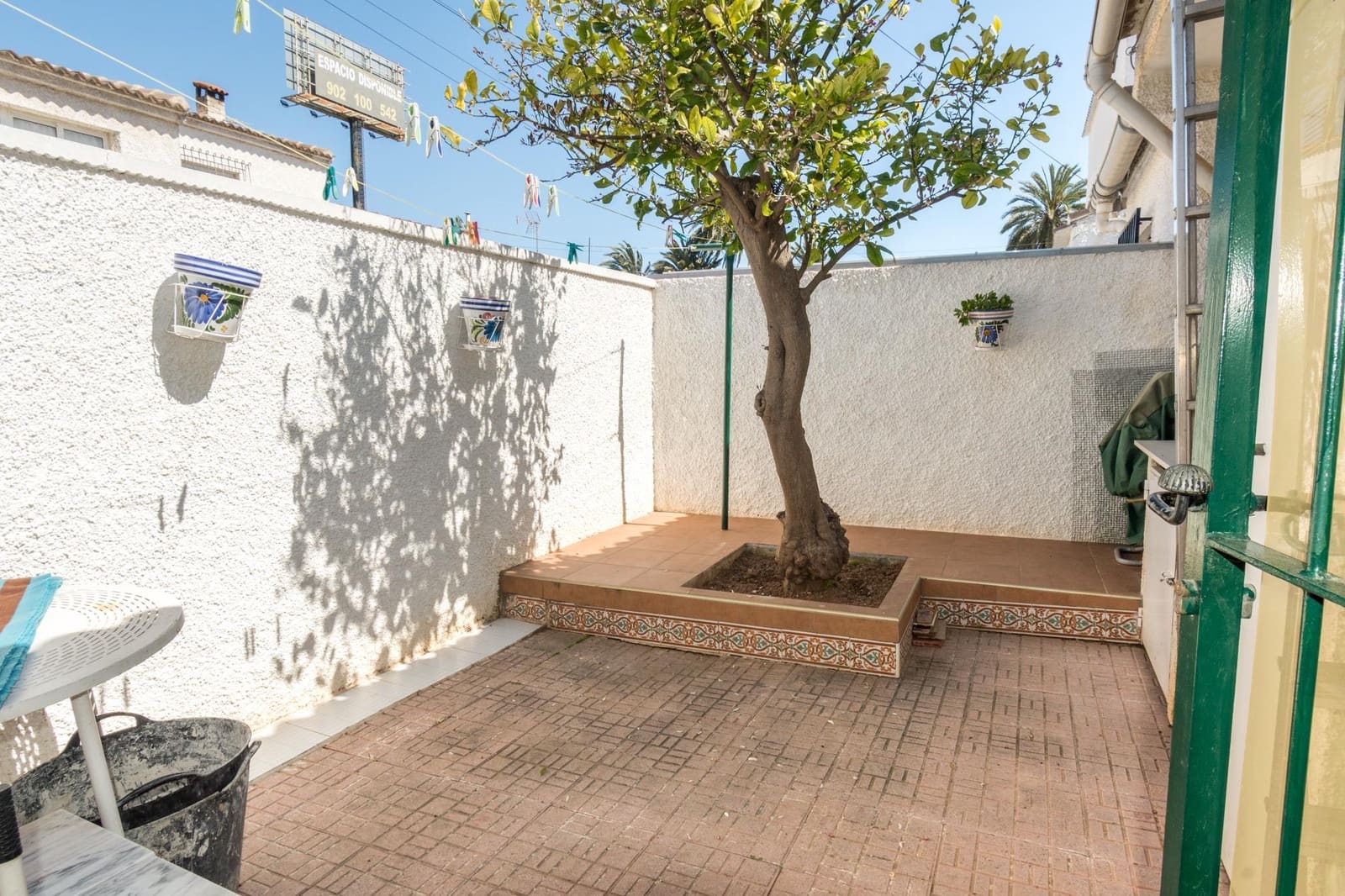 2 bedroom Bungalow for sale in El Limonar with pool - € 149,900 (Ref: 9726660)