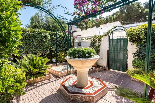 2 camera da letto Bungalow in vendita in El Limonar, Torrevieja con piscina - 149.900 € (Rif: 9726660)