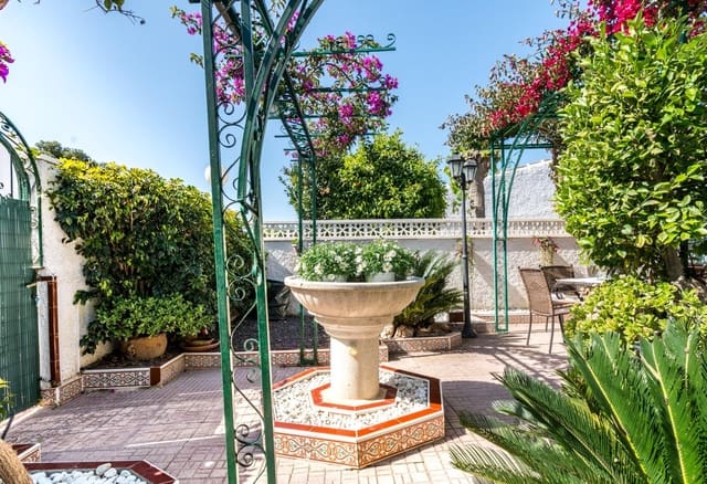 2 camera da letto Bungalow in vendita in El Limonar, Torrevieja con piscina - 149.900 € (Rif: 9726660)