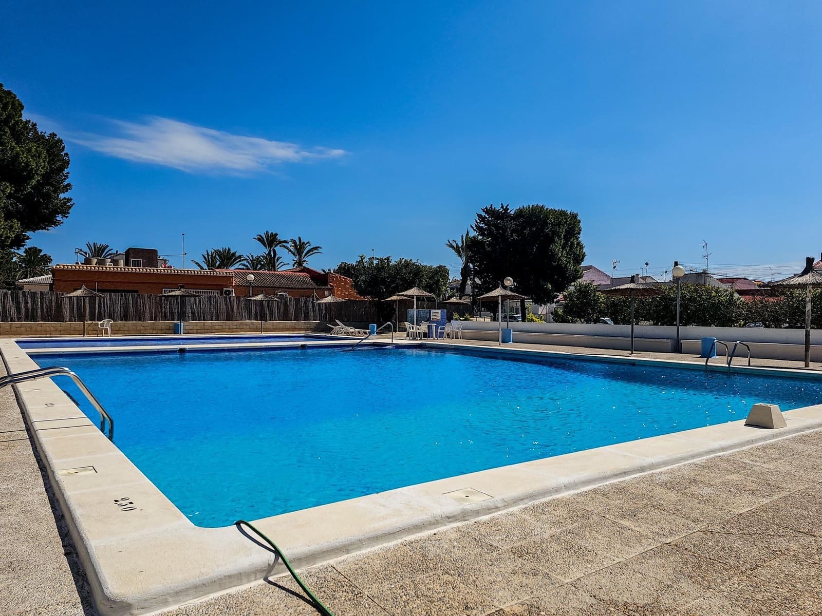 2 bedroom Bungalow for sale in El Limonar with pool - € 149,900 (Ref: 9726660)