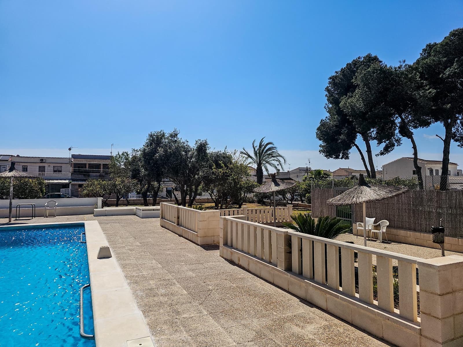 2 bedroom Bungalow for sale in El Limonar with pool - € 149,900 (Ref: 9726660)