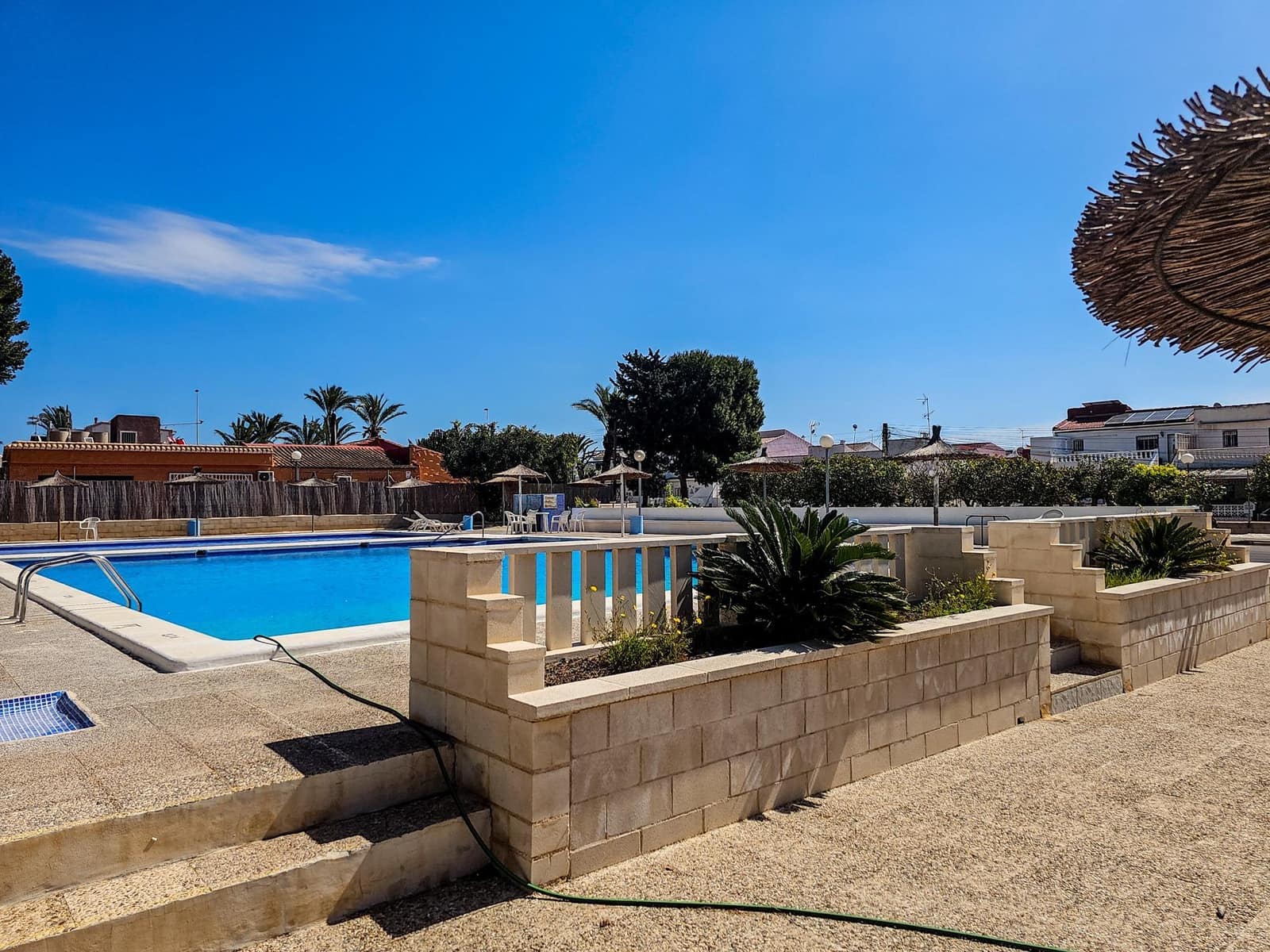 2 bedroom Bungalow for sale in El Limonar with pool - € 149,900 (Ref: 9726660)