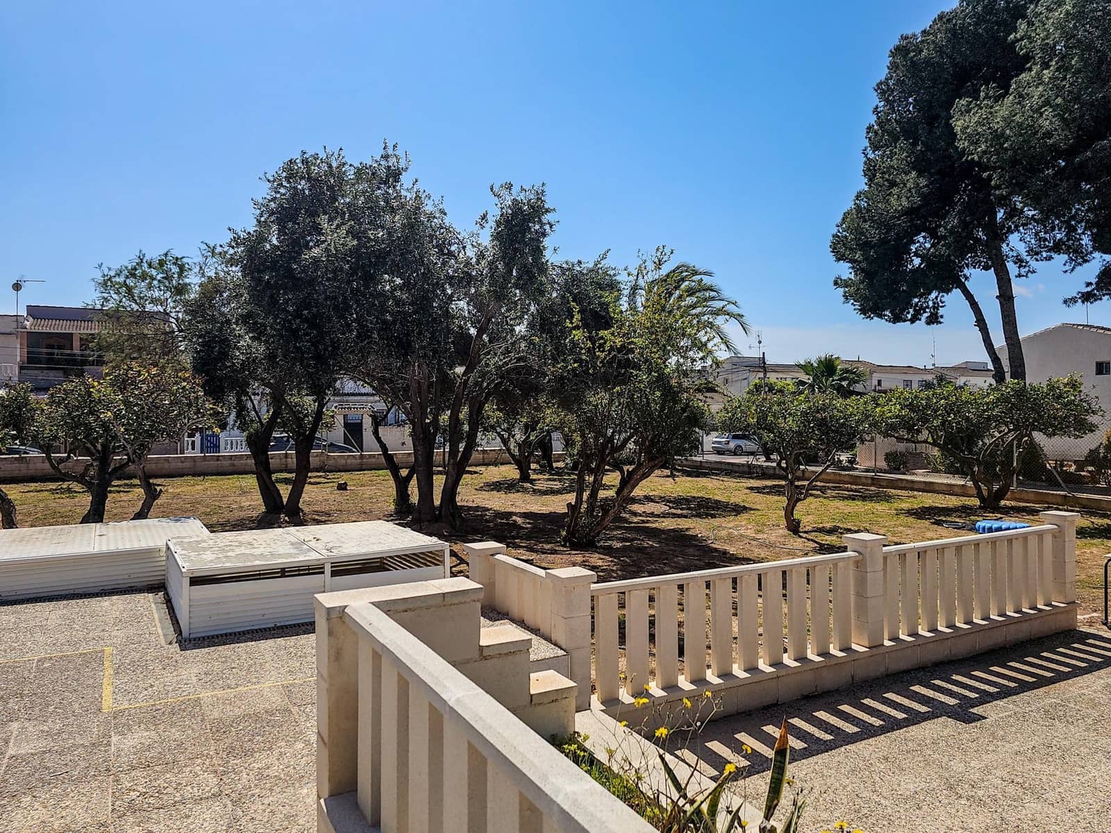 2 bedroom Bungalow for sale in El Limonar with pool - € 149,900 (Ref: 9726660)