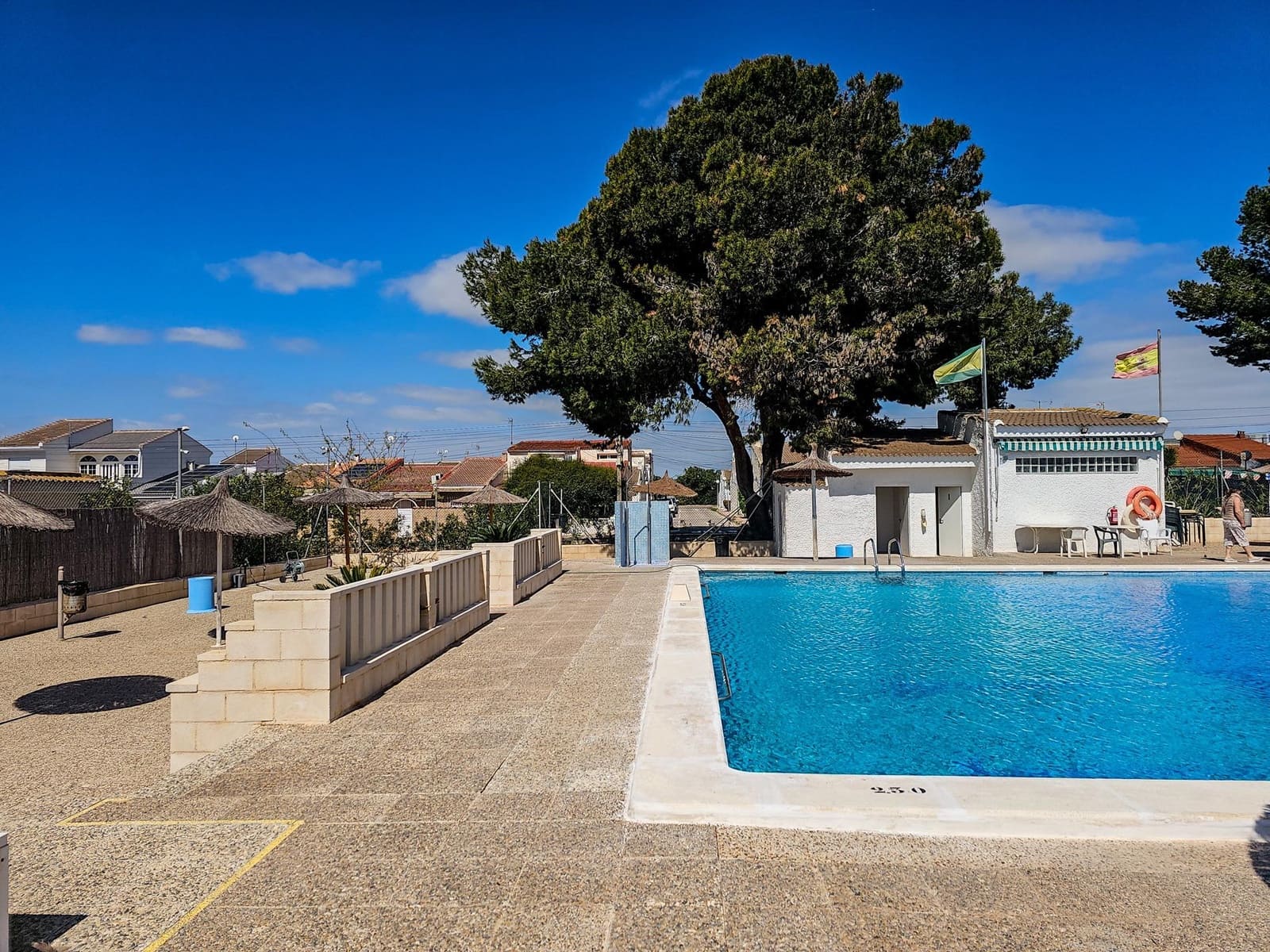 2 bedroom Bungalow for sale in El Limonar with pool - € 149,900 (Ref: 9726660)