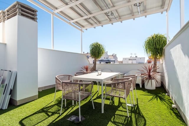 Adosado de 3 habitaciones en San Javier en venta con piscina - 385.000 € (Ref: 9744146)