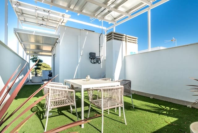 Adosado de 3 habitaciones en San Javier en venta con piscina - 385.000 € (Ref: 9744146)