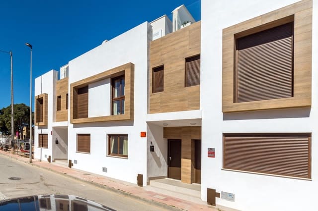 3 makuuhuone Rivitalo myytävänä paikassa San Javier mukana uima-altaan - 385 000 € (Ref: 9744146)