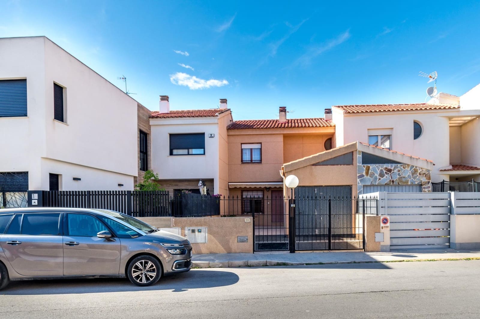 3 bedroom Apartment for sale in Almoradi - € 158,900 (Ref: 9744147)