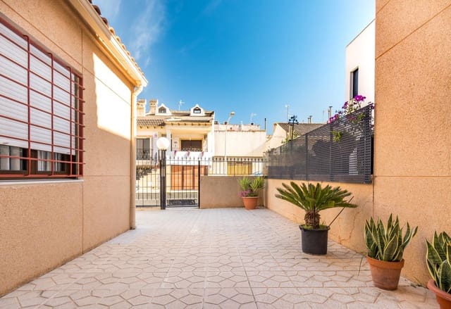 3 bedroom Apartment for sale in Almoradí - € 158,900 (Ref: 9744147)