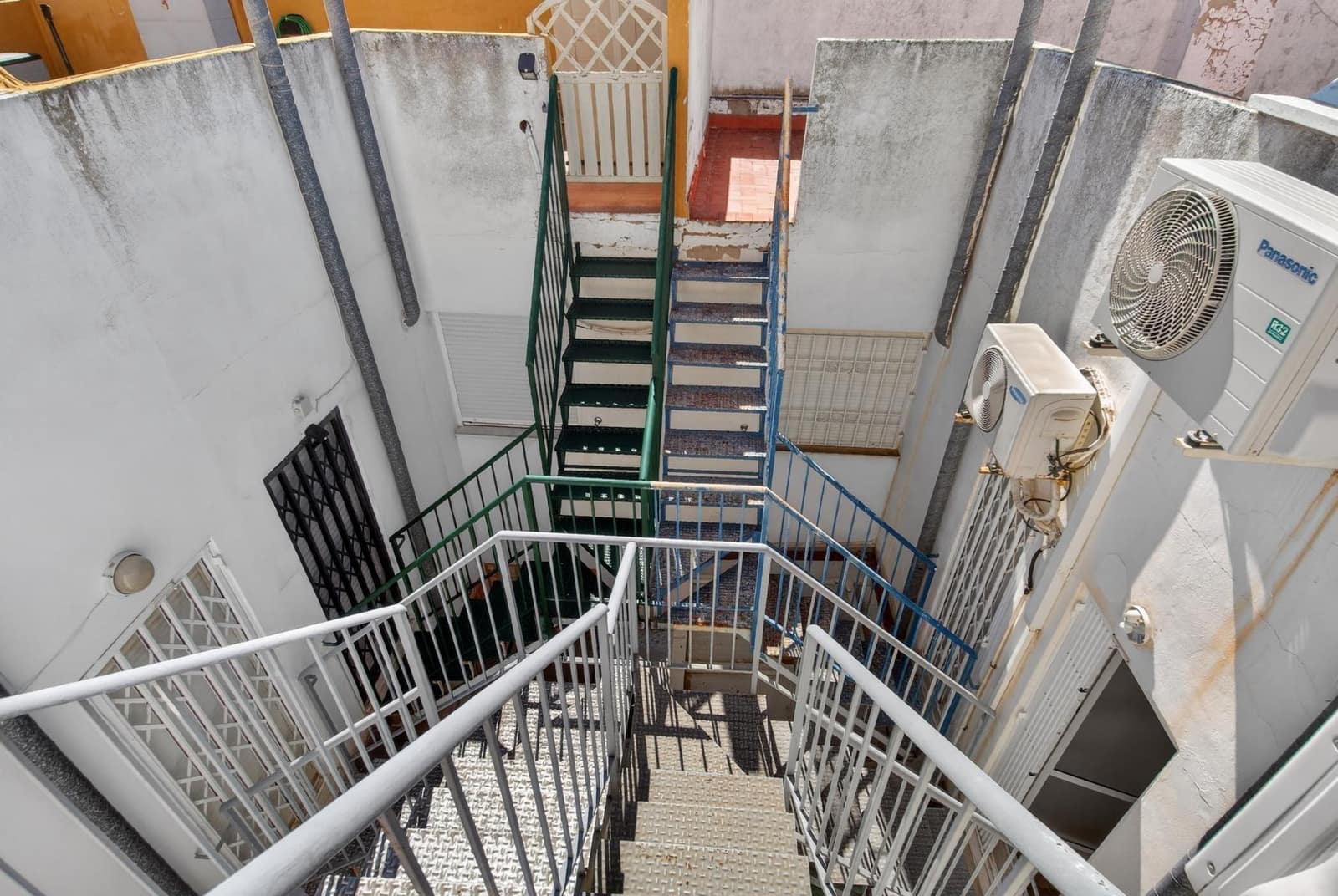 2 chambre Penthouse à vendre à El Limonar avec piscine - 125 000 € (Ref: 9758988)