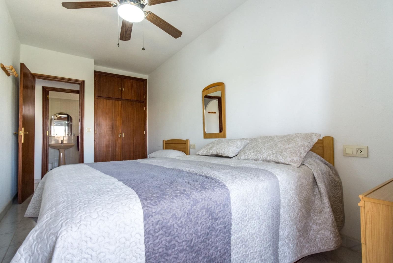 1 chambre Appartement à vendre à Torrevieja avec piscine - 127 260 € (Ref: 9758989)