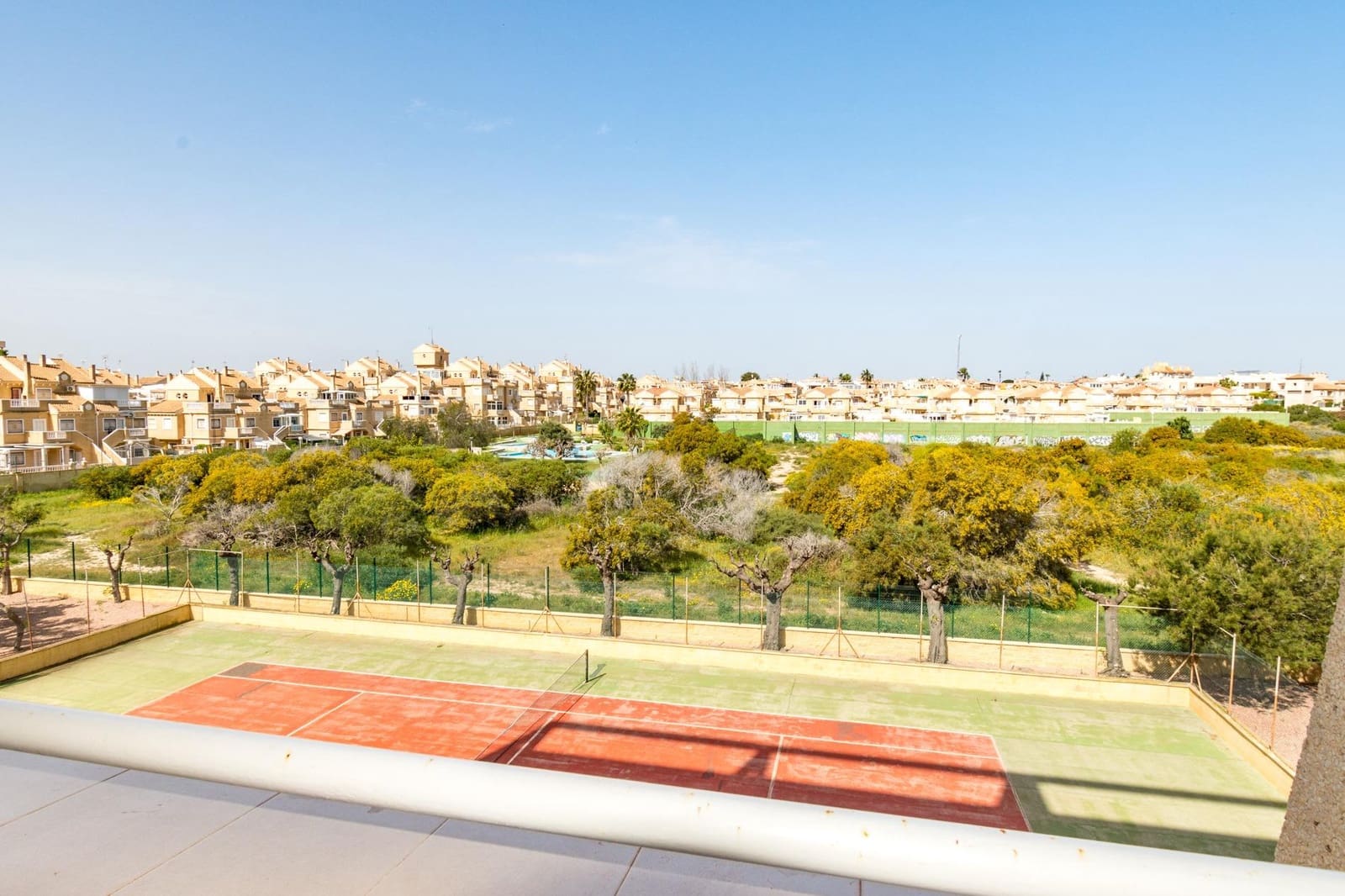 1 chambre Appartement à vendre à Torrevieja avec piscine - 127 260 € (Ref: 9758989)