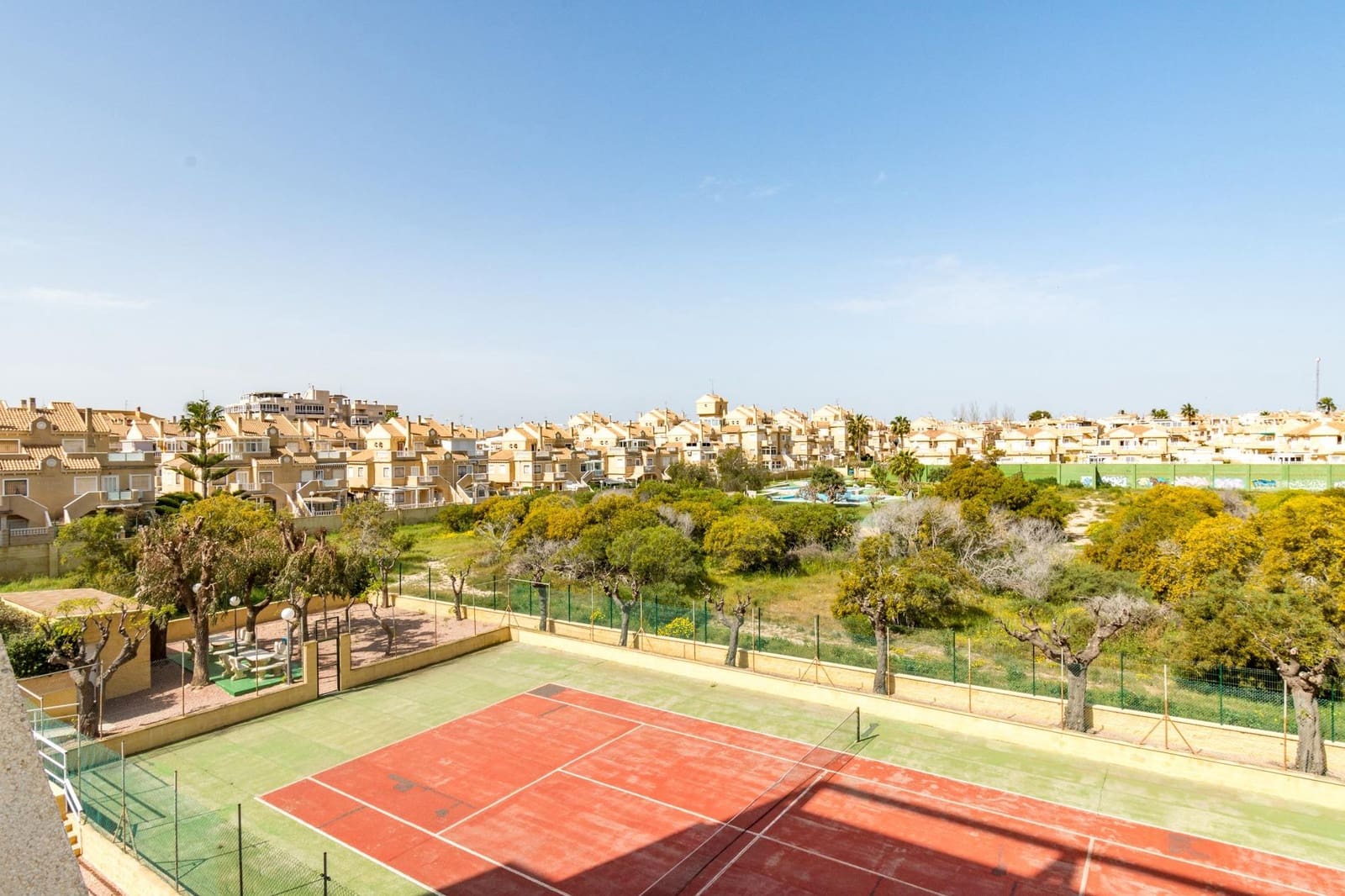 1 chambre Appartement à vendre à Torrevieja avec piscine - 127 260 € (Ref: 9758989)