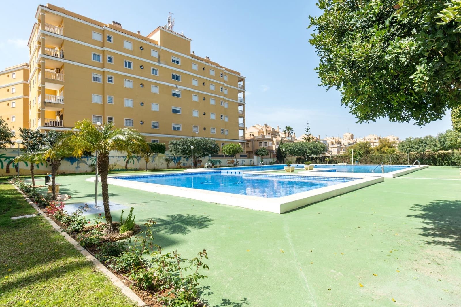 1 chambre Appartement à vendre à Torrevieja avec piscine - 127 260 € (Ref: 9758989)