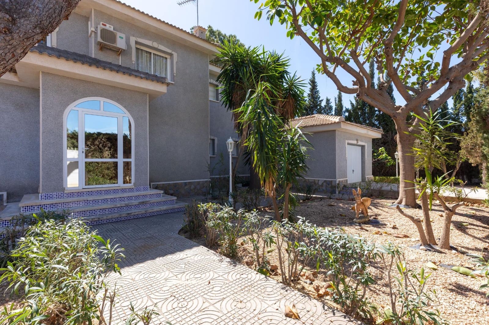 5 quarto Moradia para venda em Pueblo Bravo com piscina garagem - 599 000 € (Ref: 9780585)