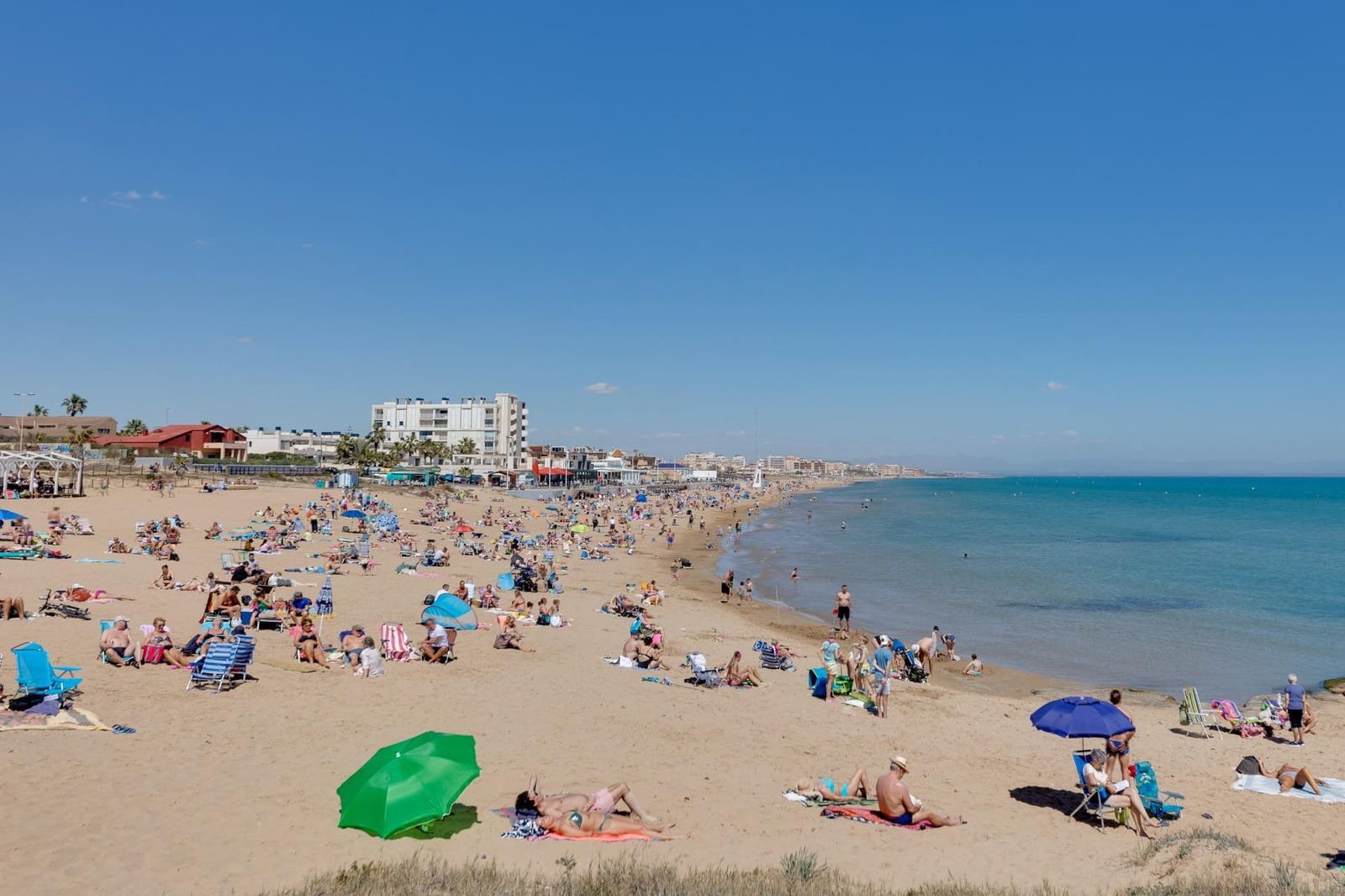 4 bedroom Villa for sale in La Mata with pool garage - € 365,000 (Ref: 9783611)