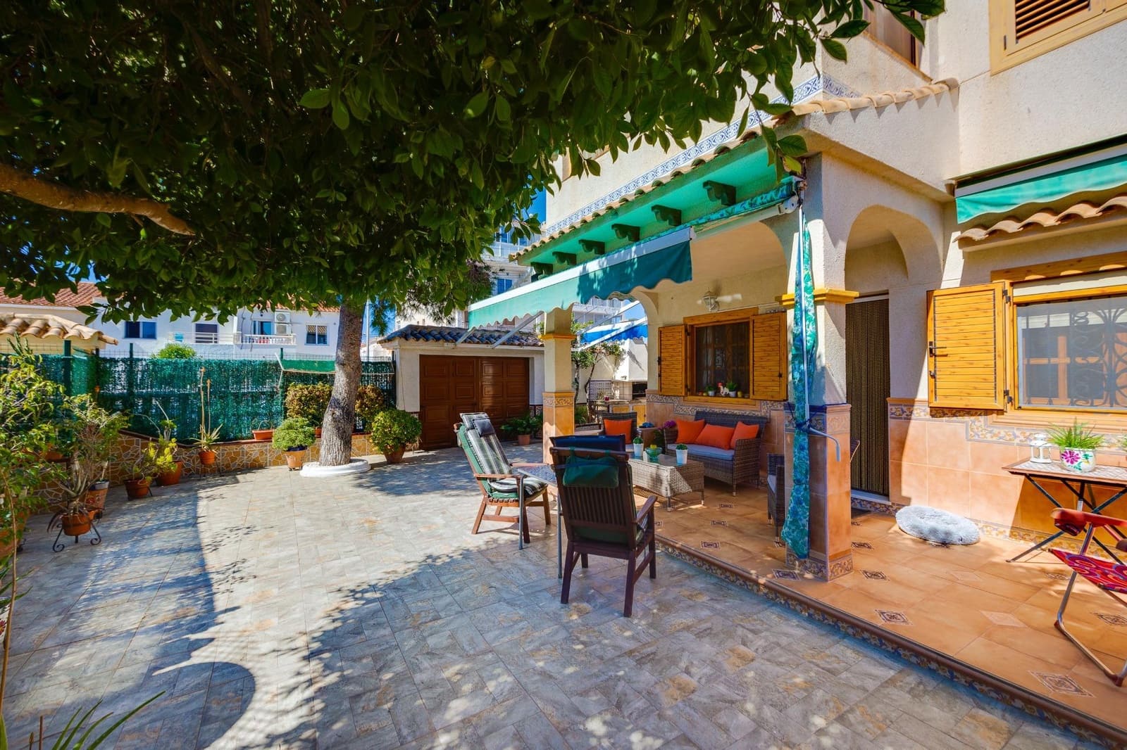 4 bedroom Villa for sale in La Mata with pool garage - € 365,000 (Ref: 9783611)