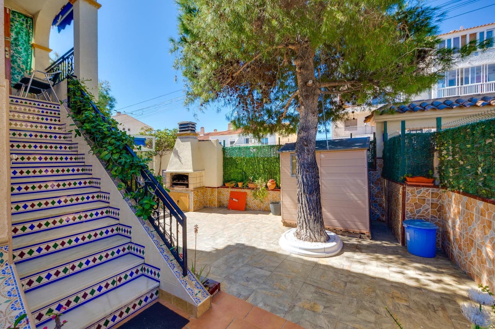 4 bedroom Villa for sale in La Mata with pool garage - € 365,000 (Ref: 9783611)