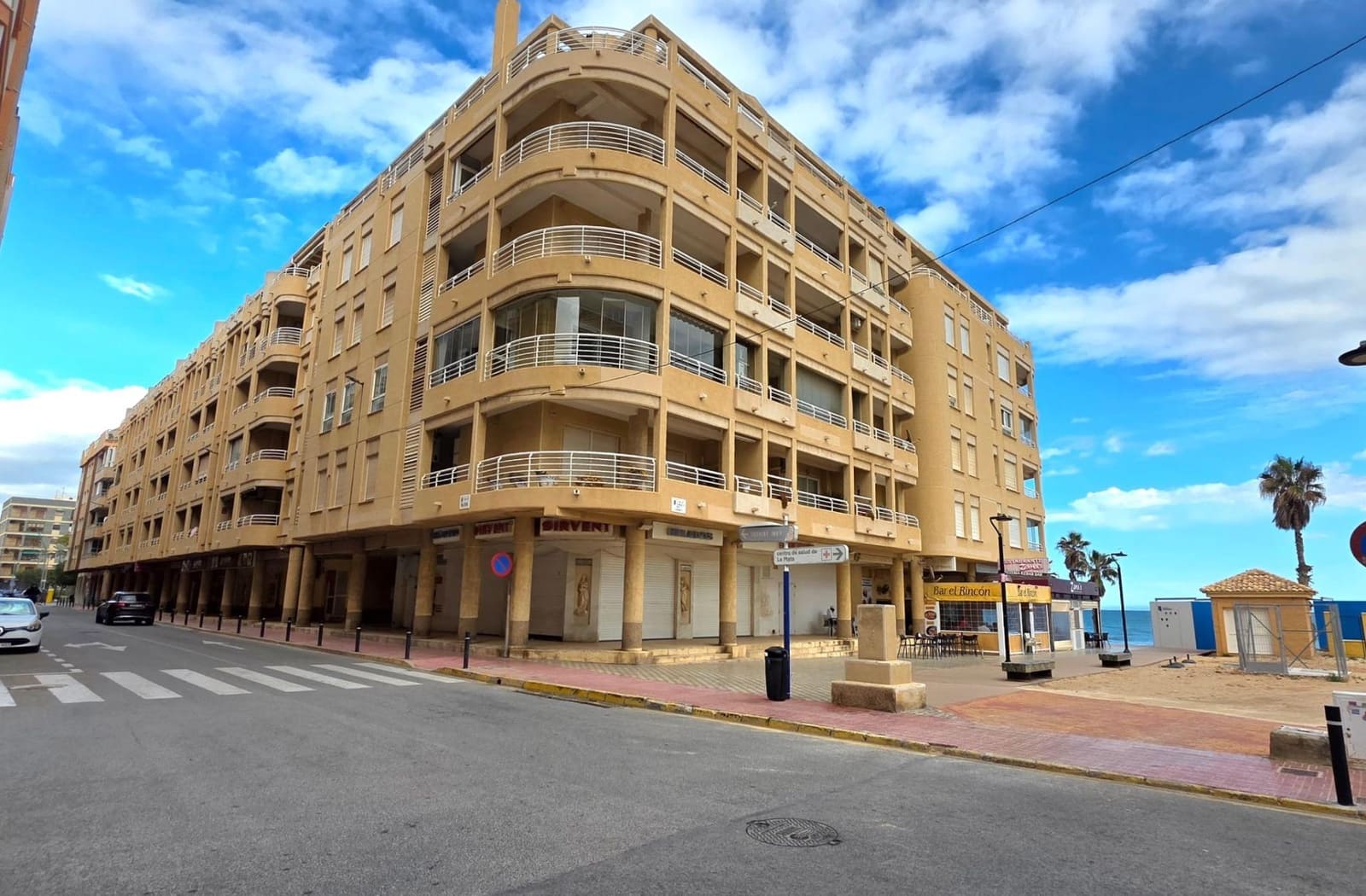 Apartamento de 3 habitaciones en Torrevieja en venta - 365.000 € (Ref: 9791077)