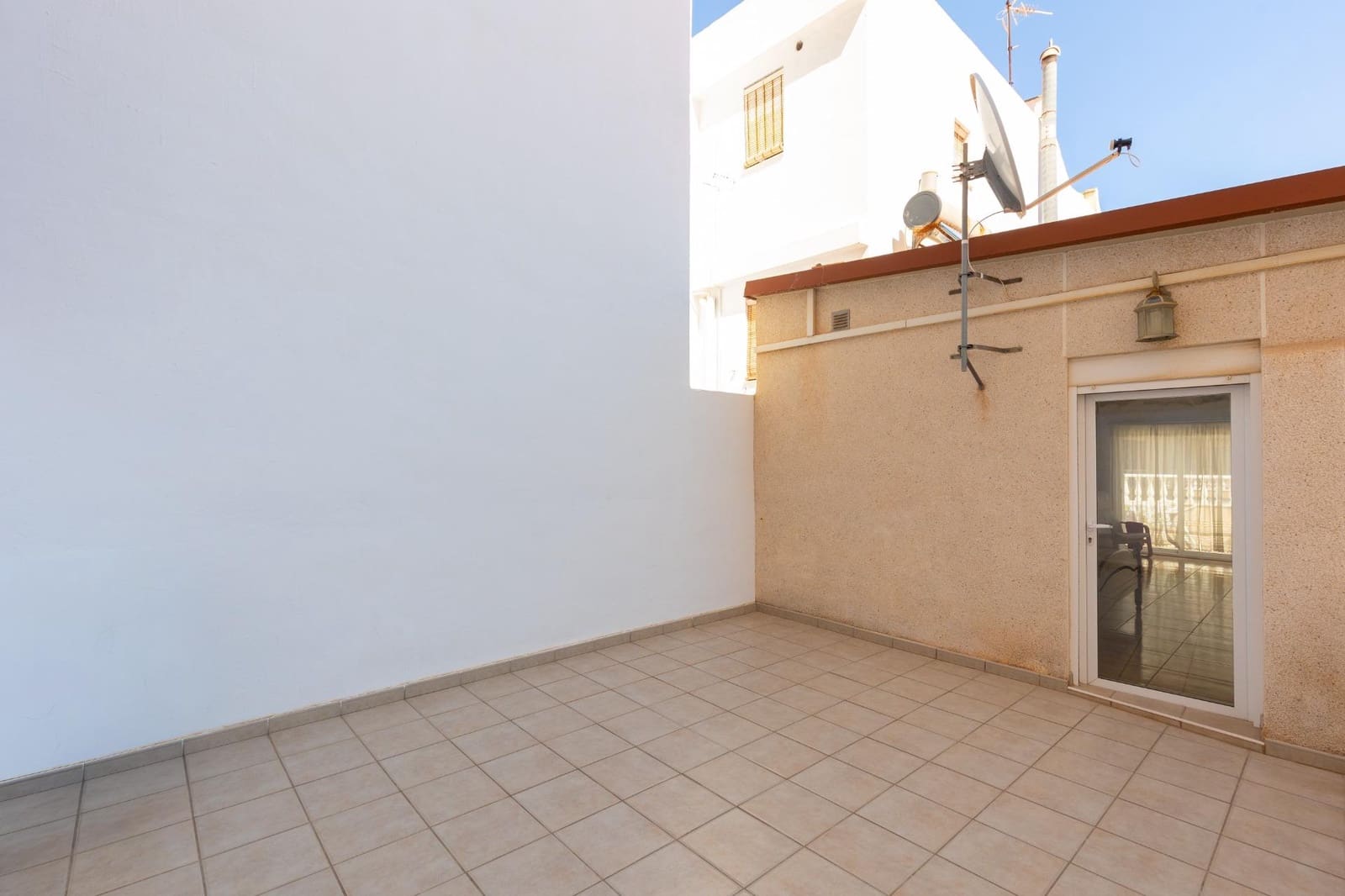 3 bedroom Bungalow for sale in Torrevieja - € 155,000 (Ref: 9794655)