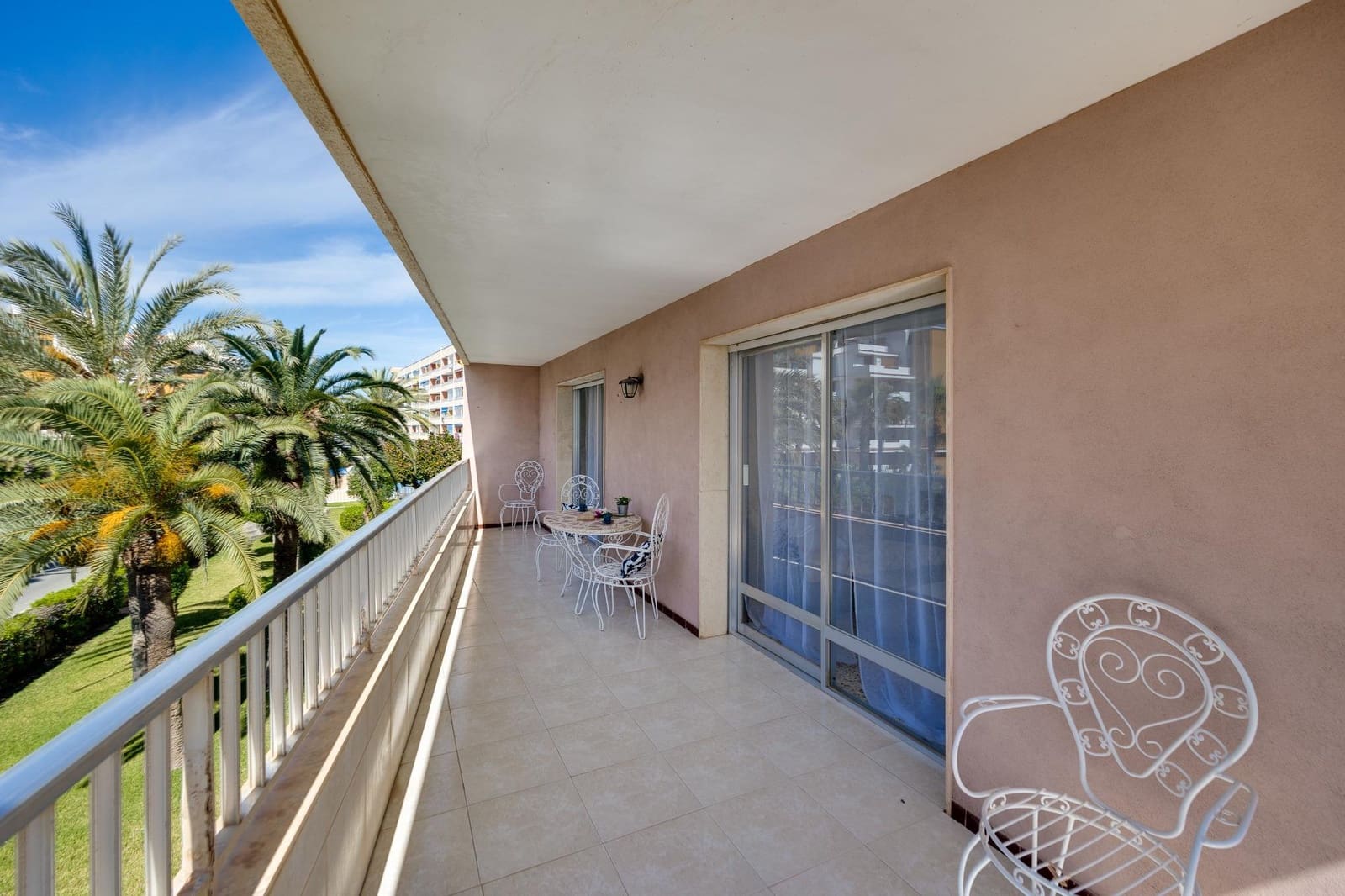 3 sovrum Lägenhet till salu i Punta Prima med pool - 239 900 € (Ref: 9808001)