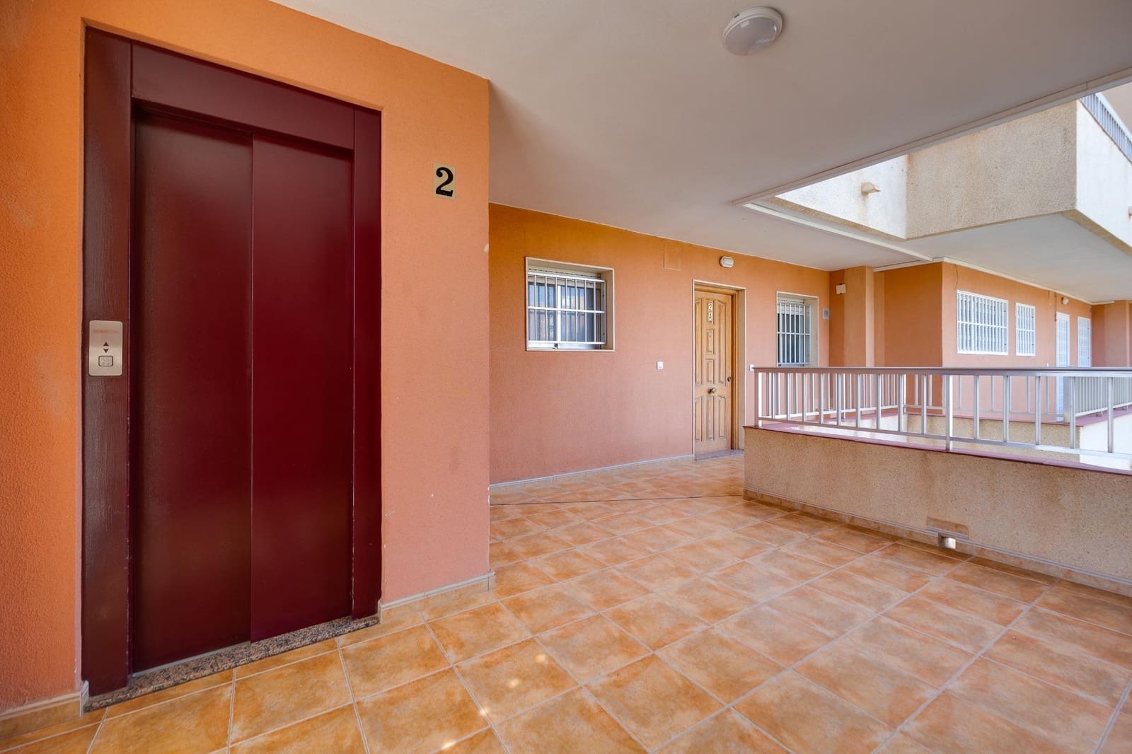 3 sovrum Lägenhet till salu i Punta Prima med pool - 239 900 € (Ref: 9808001)