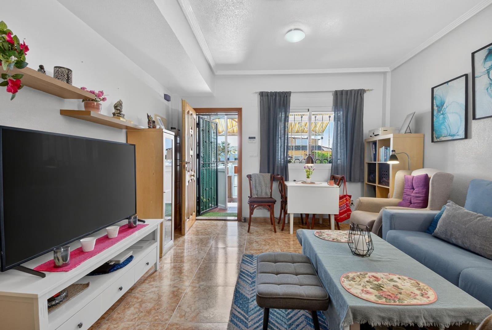 2 Zimmer Reihenhaus zu verkaufen in Orihuela Costa mit Pool Garage - 179.000 € (Ref: 9818256)