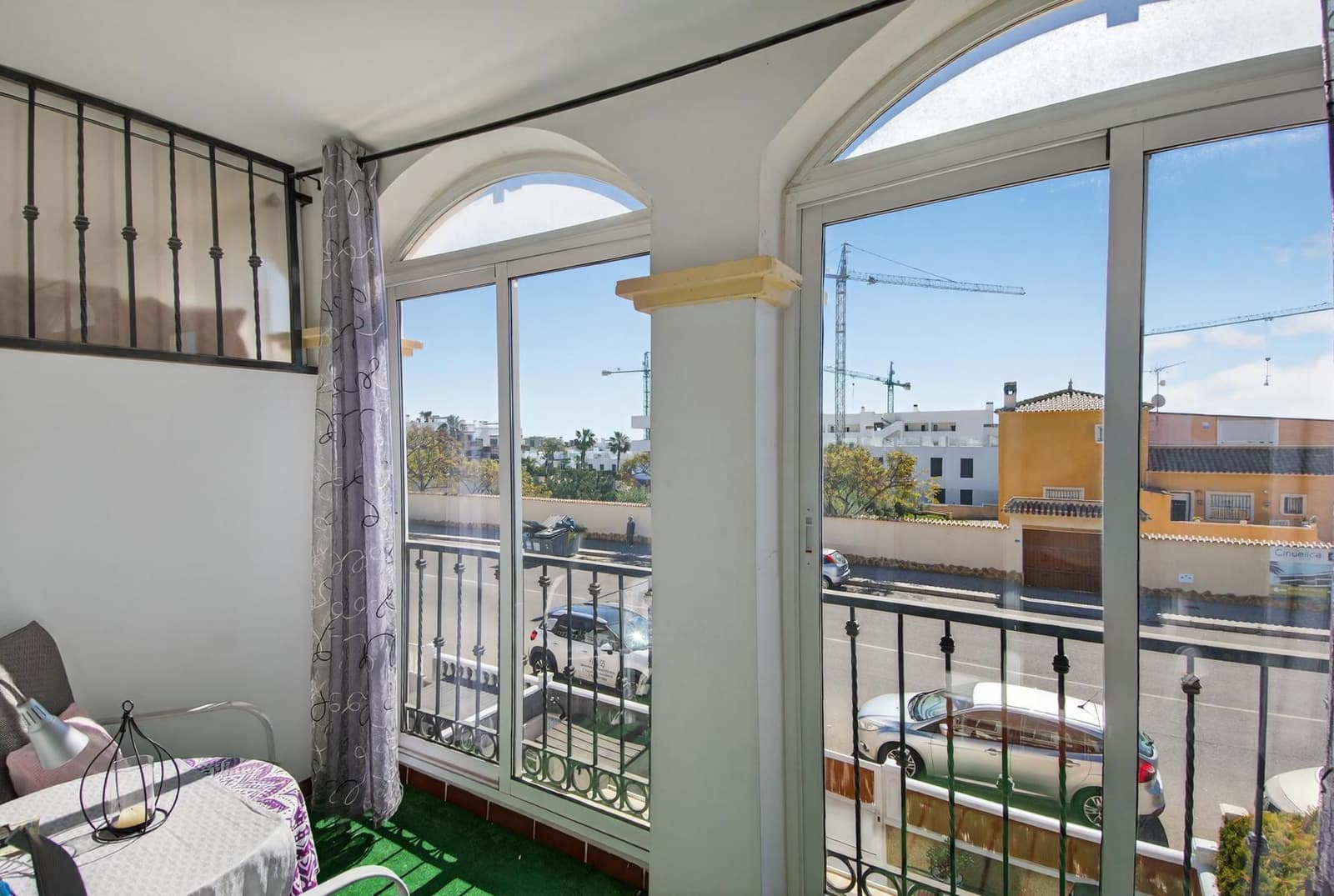 2 Zimmer Reihenhaus zu verkaufen in Orihuela Costa mit Pool Garage - 179.000 € (Ref: 9818256)
