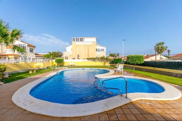 2 Zimmer Reihenhaus zu verkaufen in El Limonar, Torrevieja mit Pool - 183.000 € (Ref: 9818257)