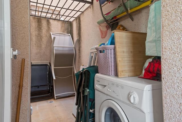 2 Zimmer Reihenhaus zu verkaufen in El Limonar, Torrevieja mit Pool - 183.000 € (Ref: 9818257)