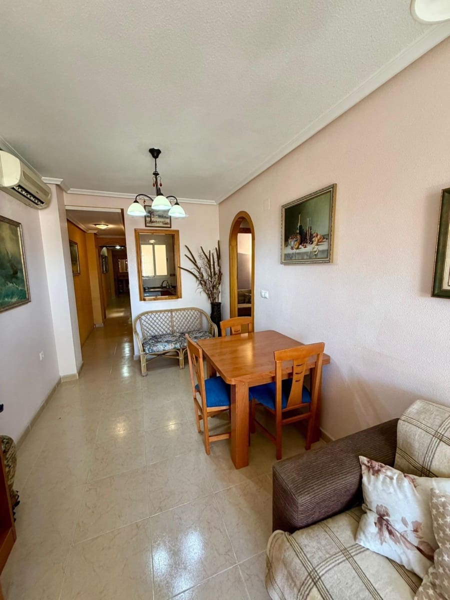 2 makuuhuone Huoneisto myytävänä paikassa Torrevieja - 119 900 € (Ref: 9822951)