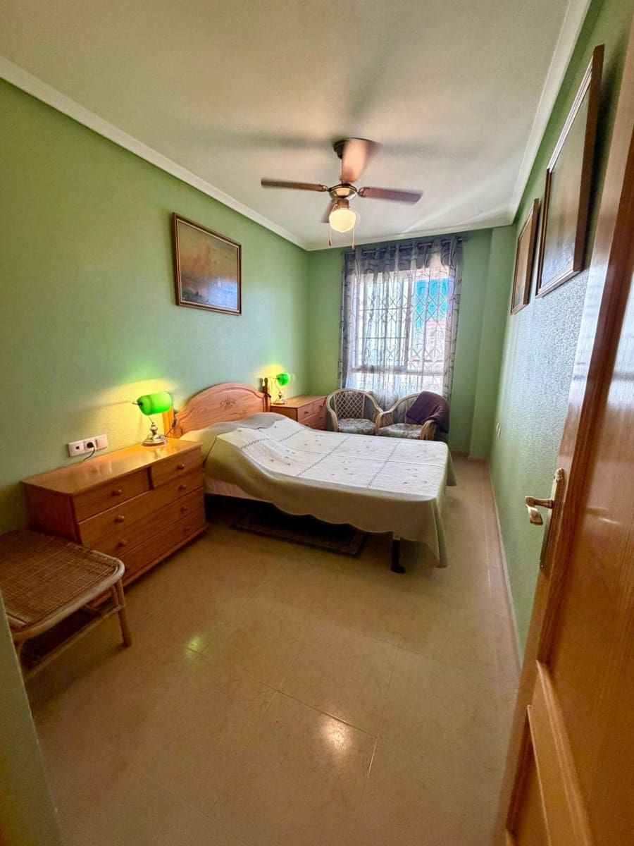 2 makuuhuone Huoneisto myytävänä paikassa Torrevieja - 119 900 € (Ref: 9822951)