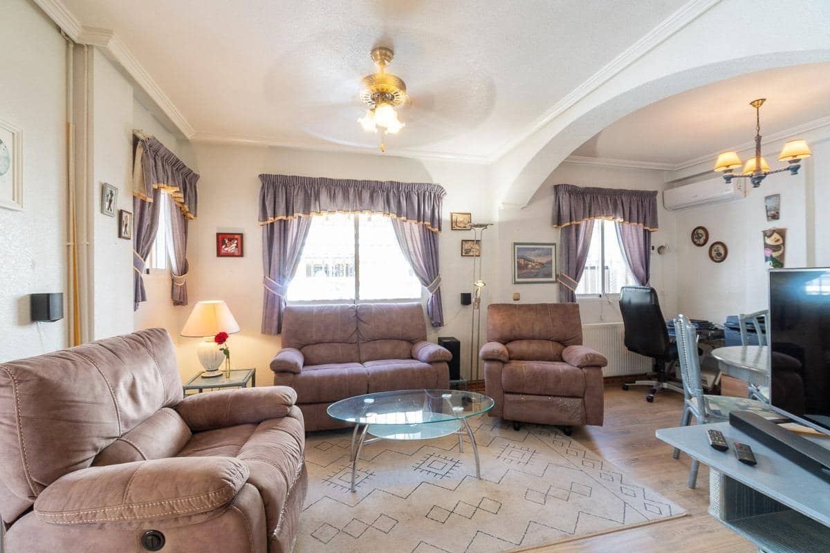 2 bedroom Villa for sale in Playa Flamenca - € 215,000 (Ref: 9831561)