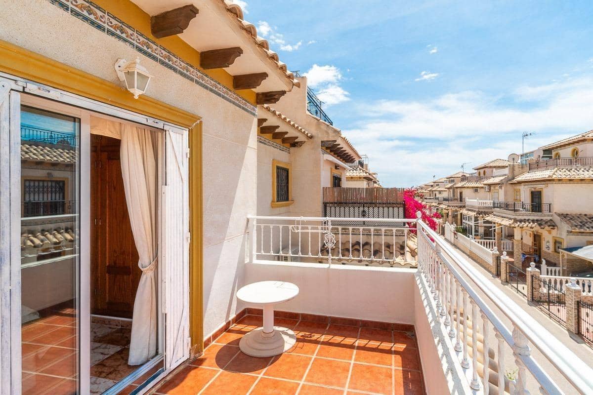 2 bedroom Villa for sale in Playa Flamenca - € 215,000 (Ref: 9831561)