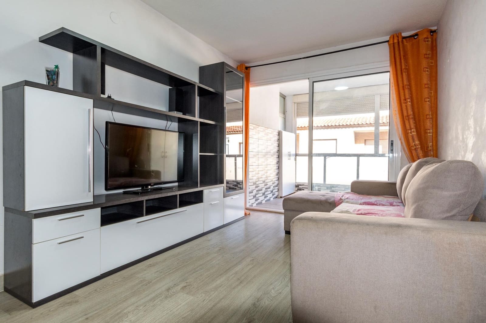 2 quarto Apartamento para venda em Torrevieja com piscina - 149 900 € (Ref: 9833686)