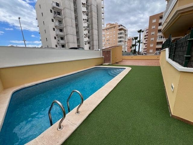 2 bedroom Apartment for sale in Guardamar del Segura with pool - € 155,000 (Ref: 9839278)