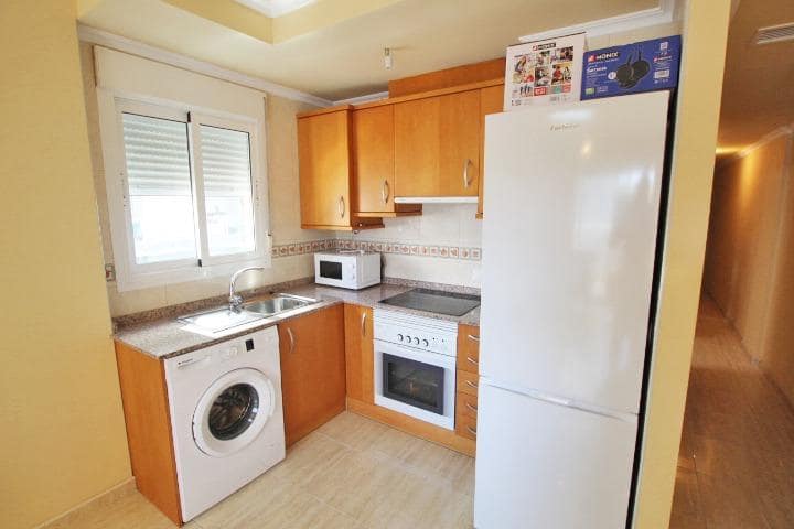 2 bedroom Apartment for sale in Guardamar del Segura with pool - € 155,000 (Ref: 9839278)