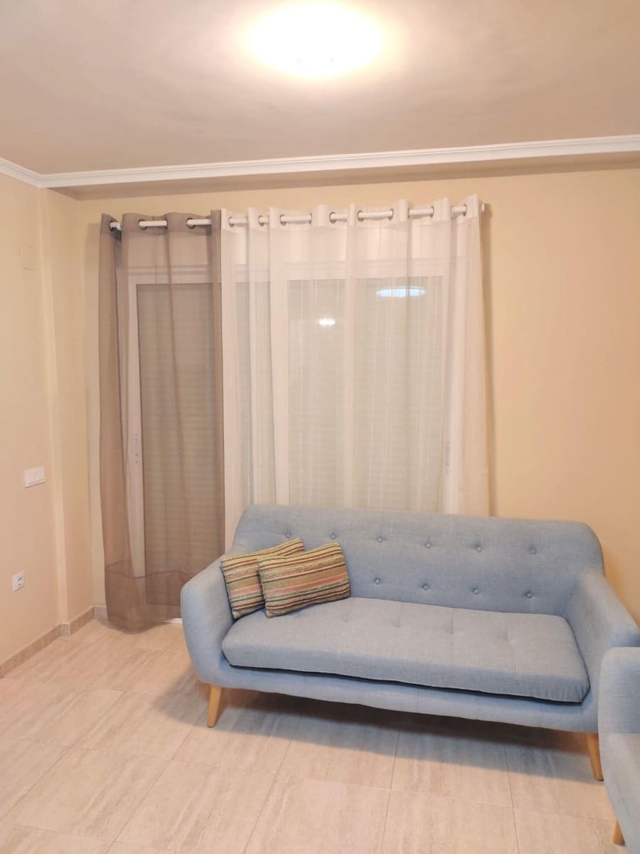 2 bedroom Apartment for sale in Guardamar del Segura with pool - € 155,000 (Ref: 9839278)