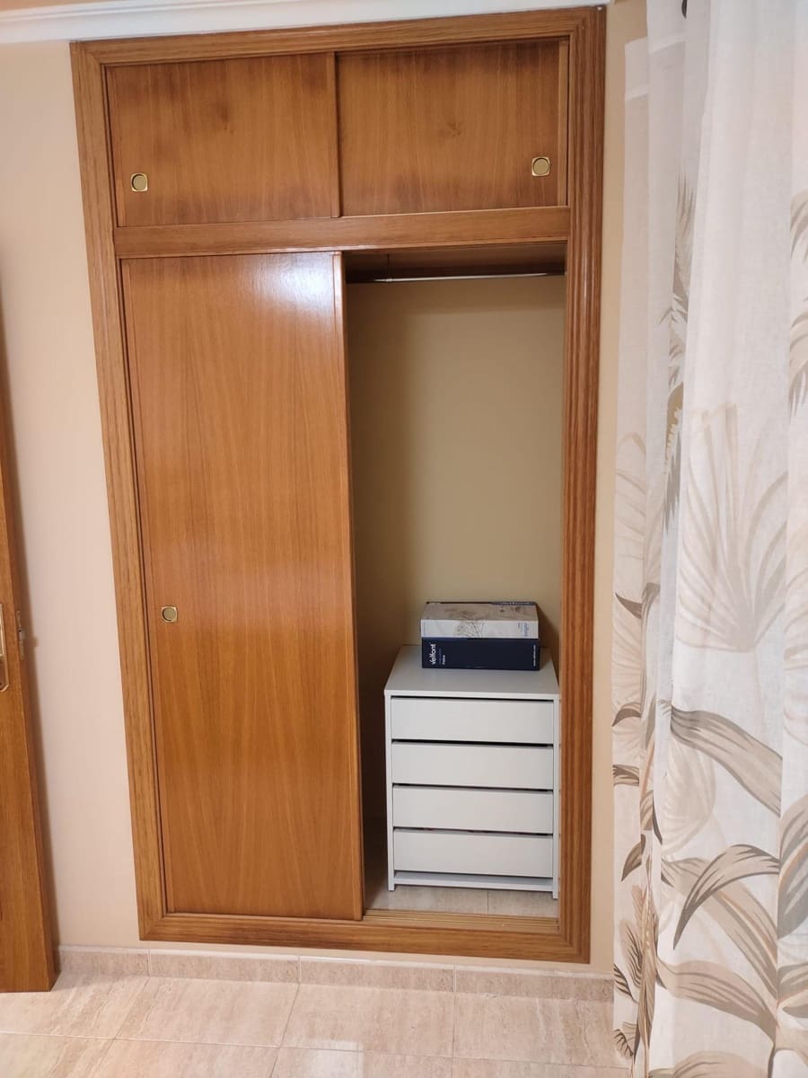 2 bedroom Apartment for sale in Guardamar del Segura with pool - € 155,000 (Ref: 9839278)