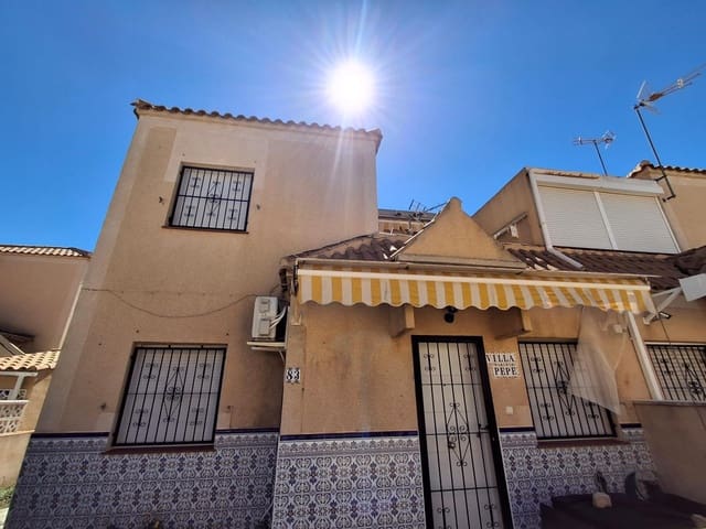 3 soveværelse Rækkehus til salg i Torrevieja med swimmingpool - € 175.000 (Ref: 9849403)