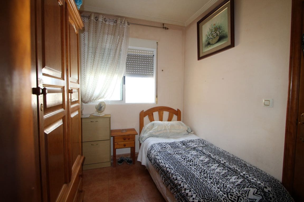 2 chambre Villa/Maison à vendre à Torrevieja avec piscine - 228 000 € (Ref: 9851789)
