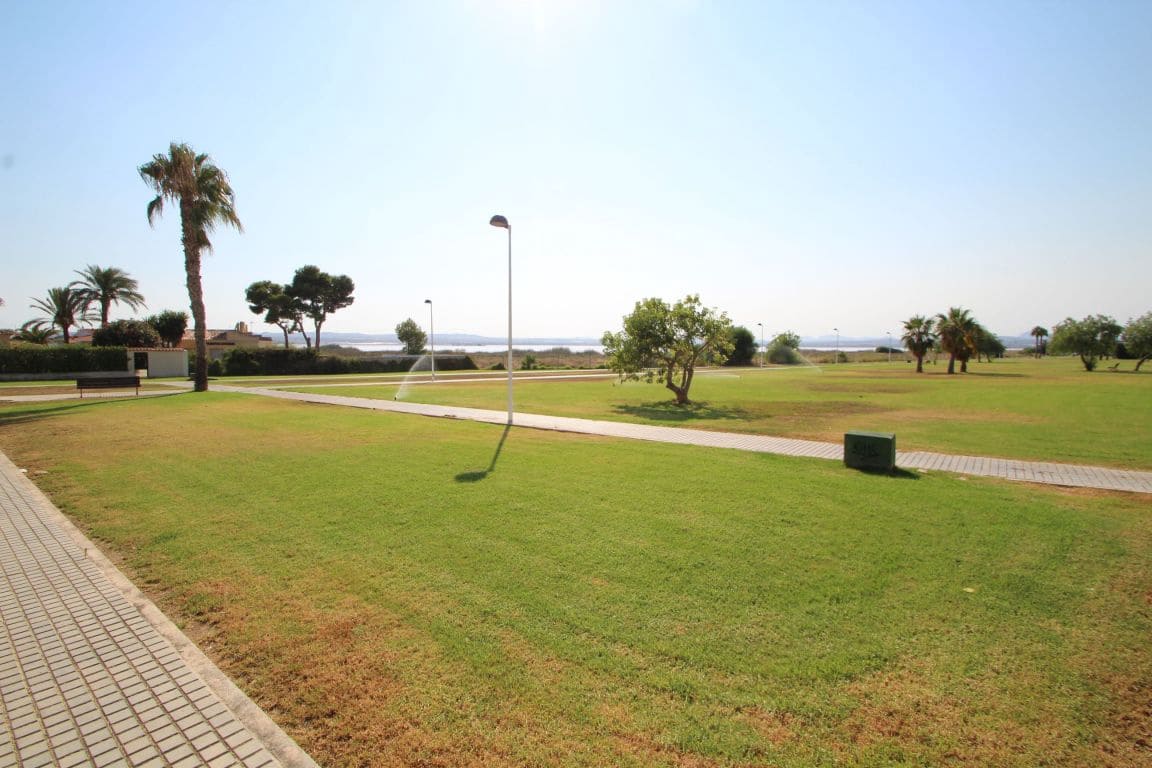 2 chambre Villa/Maison à vendre à Torrevieja avec piscine - 228 000 € (Ref: 9851789)