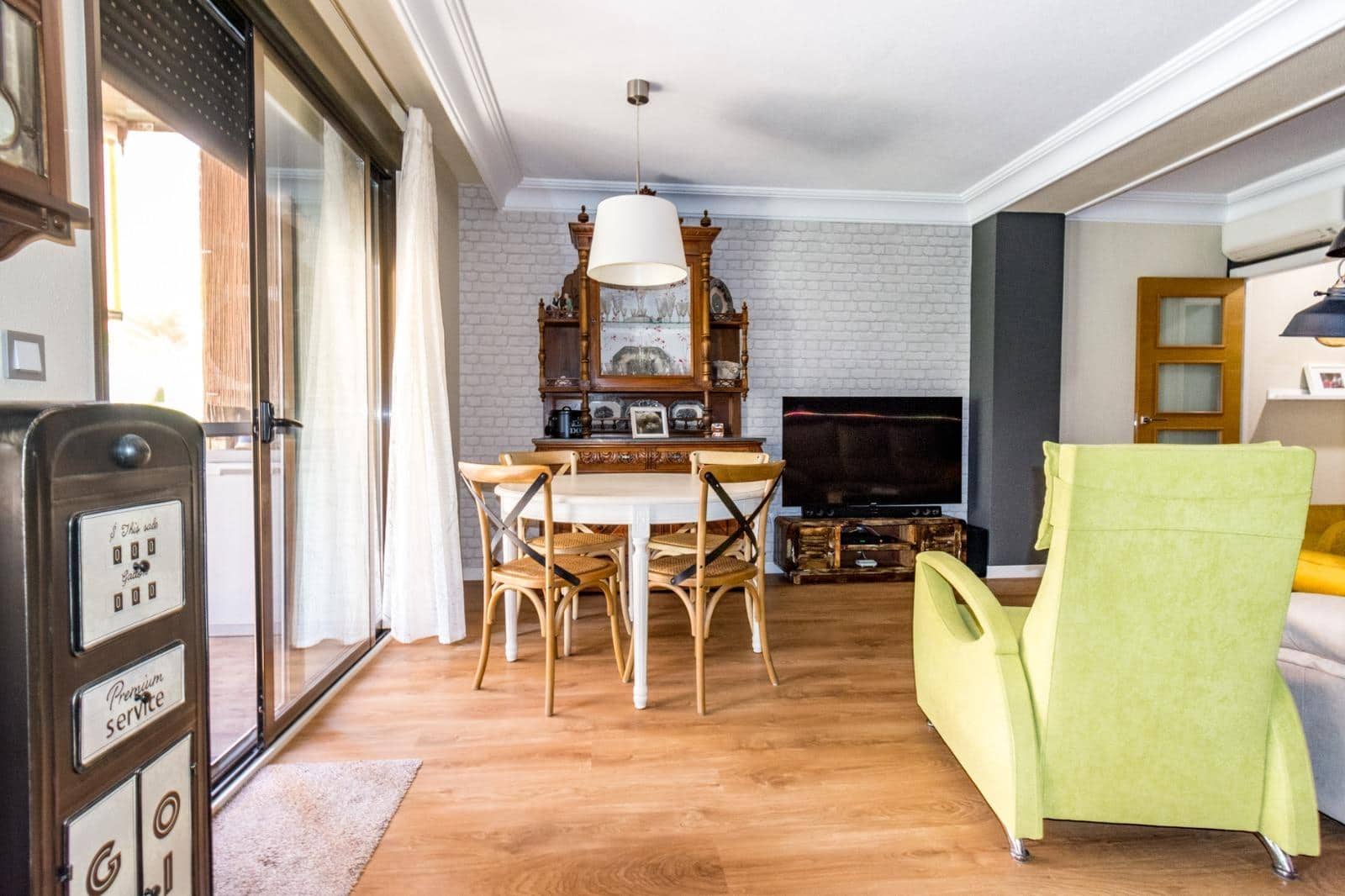 4 quarto Apartamento para venda em Torrevieja com garagem - 345 000 € (Ref: 9855491)