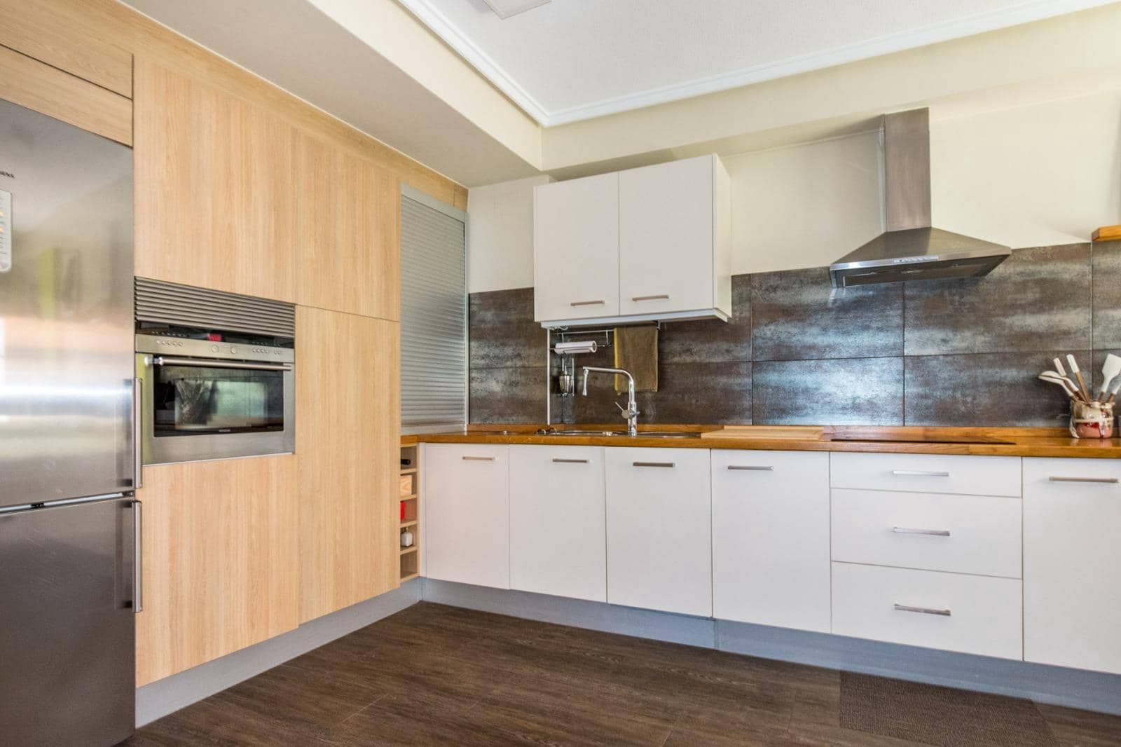 4 quarto Apartamento para venda em Torrevieja com garagem - 345 000 € (Ref: 9855491)